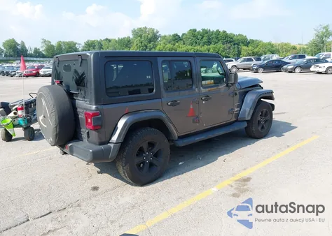 2018 Jeep Wrangler Unlimited Sahara 4X4 из США, поврежденный, VIN 1C4HJXEG1JW159817